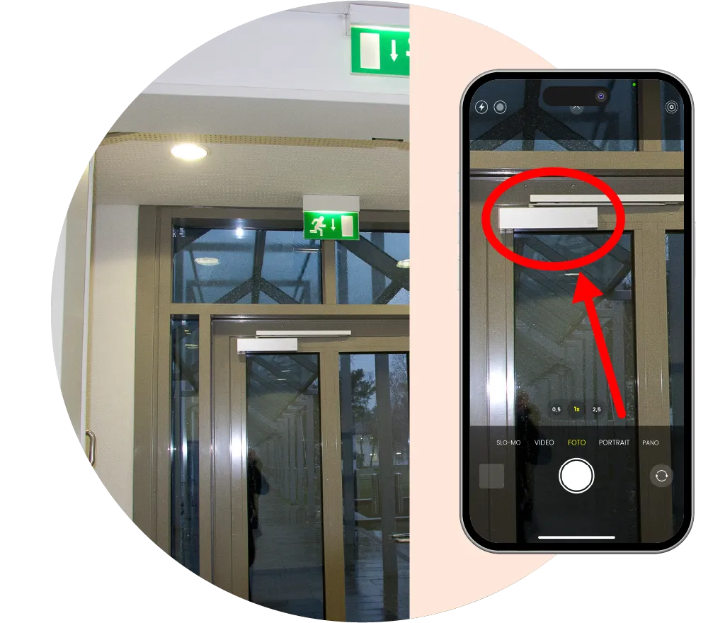 Detailaufnahme einer kraftbetätigten Tür mit digitaler Fotodokumentation für die Prüfung kraftbetätigter Türen und Tore.